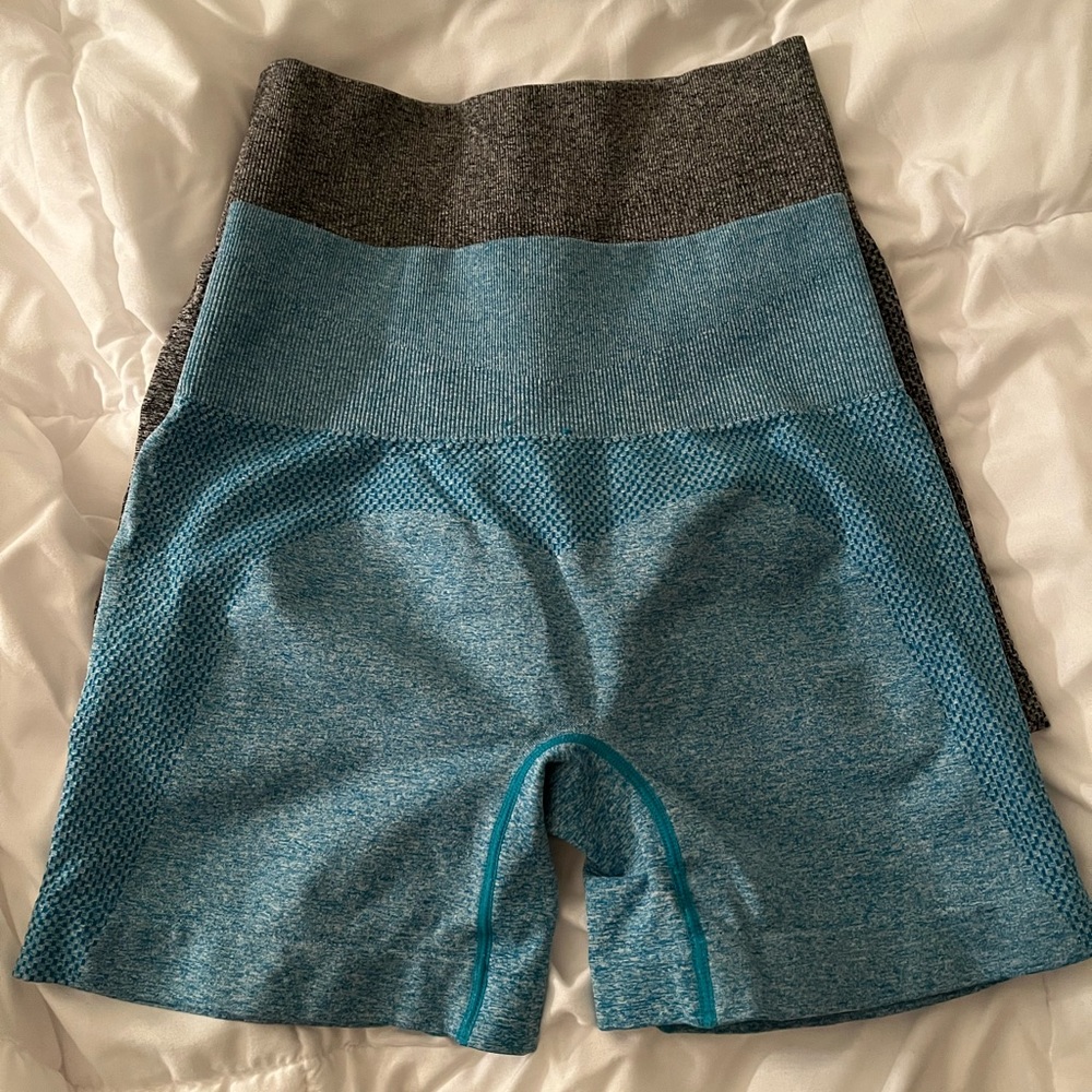 NORMOV Seamless Gym Shorts Womens size S (total 2)
